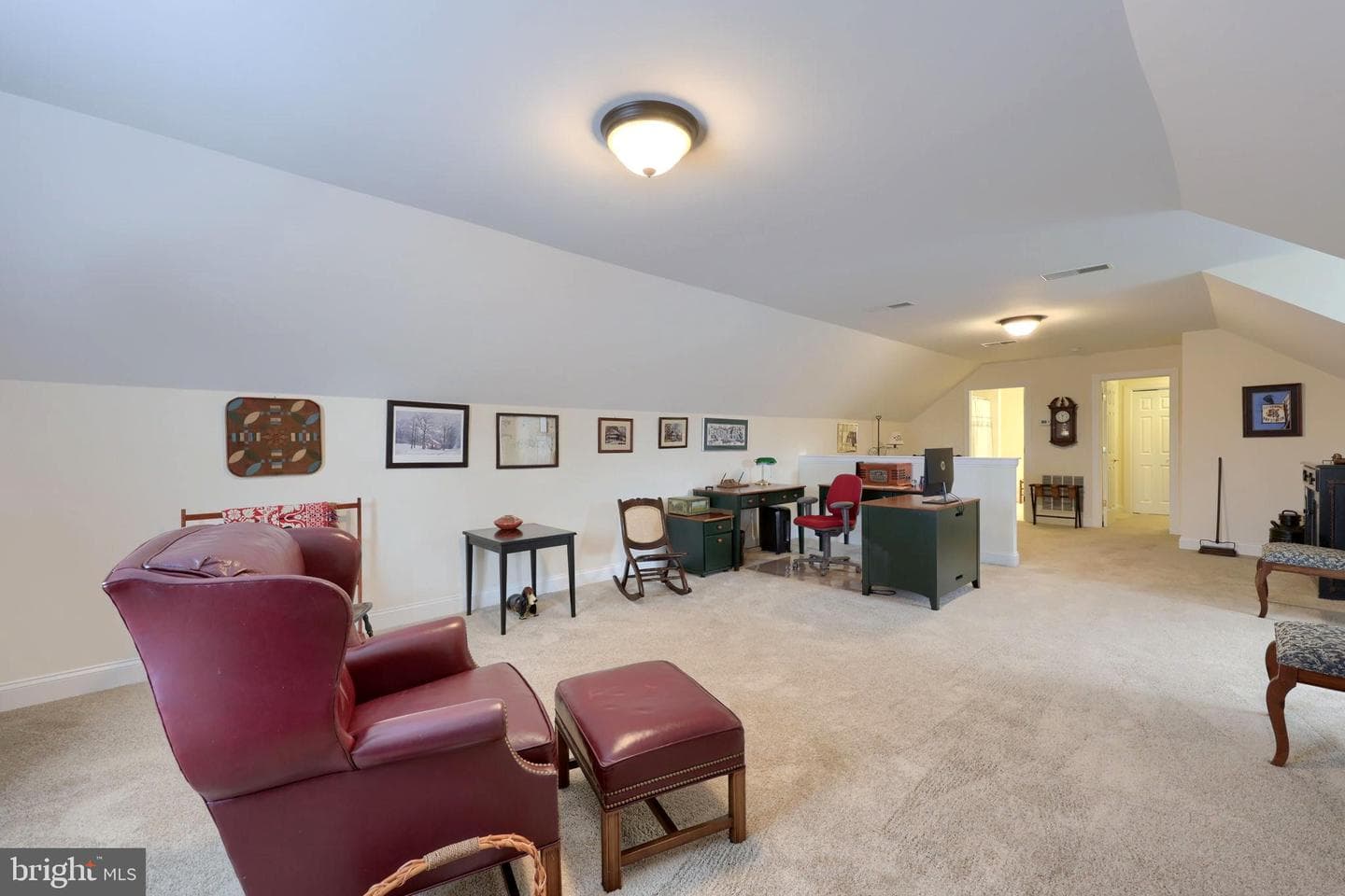 865 Meadow Court photo 40
