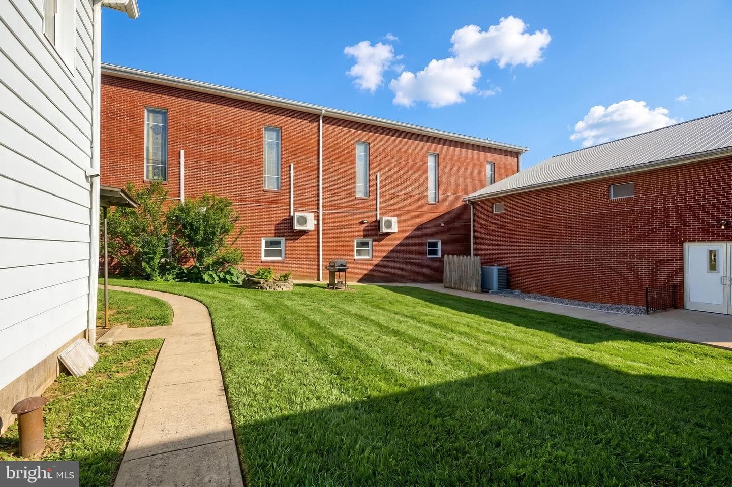 137 1st Avenue photo 10