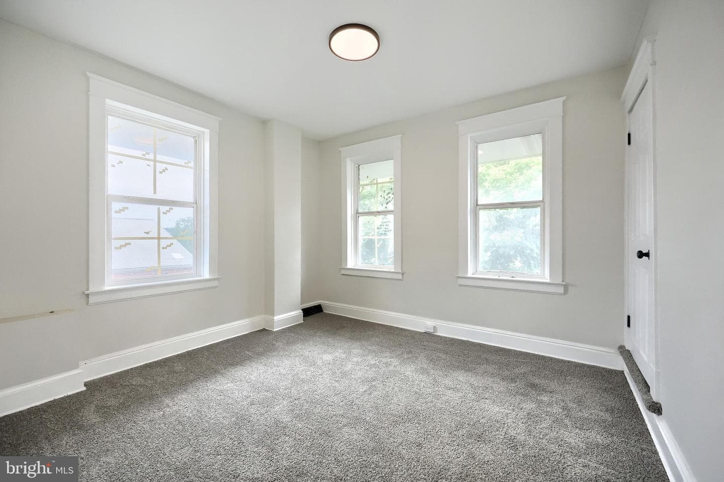 137 1st Avenue photo 29