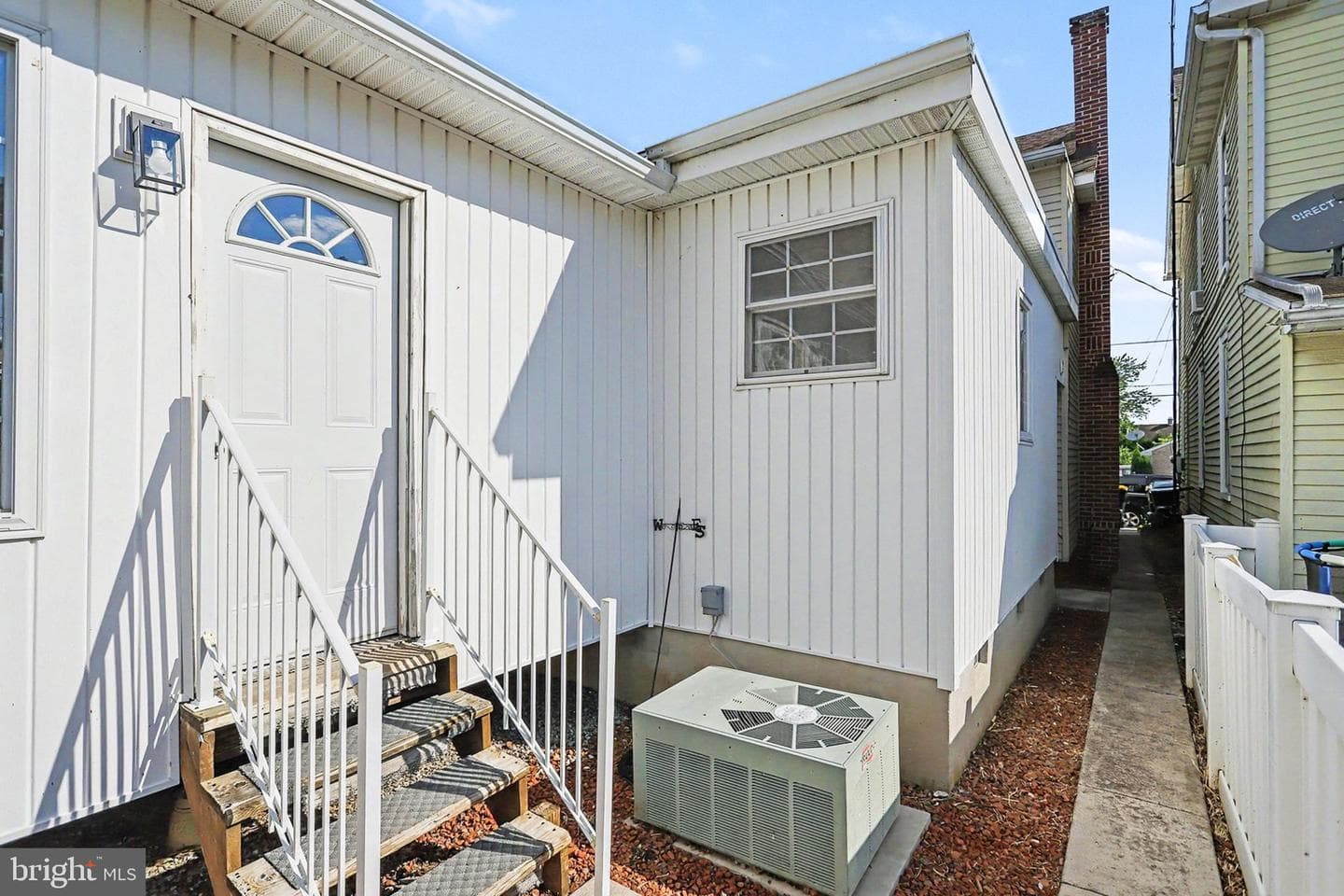 649 Baer Avenue photo 24