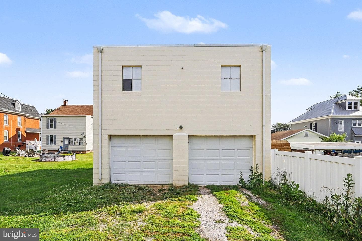 649 Baer Avenue photo 25