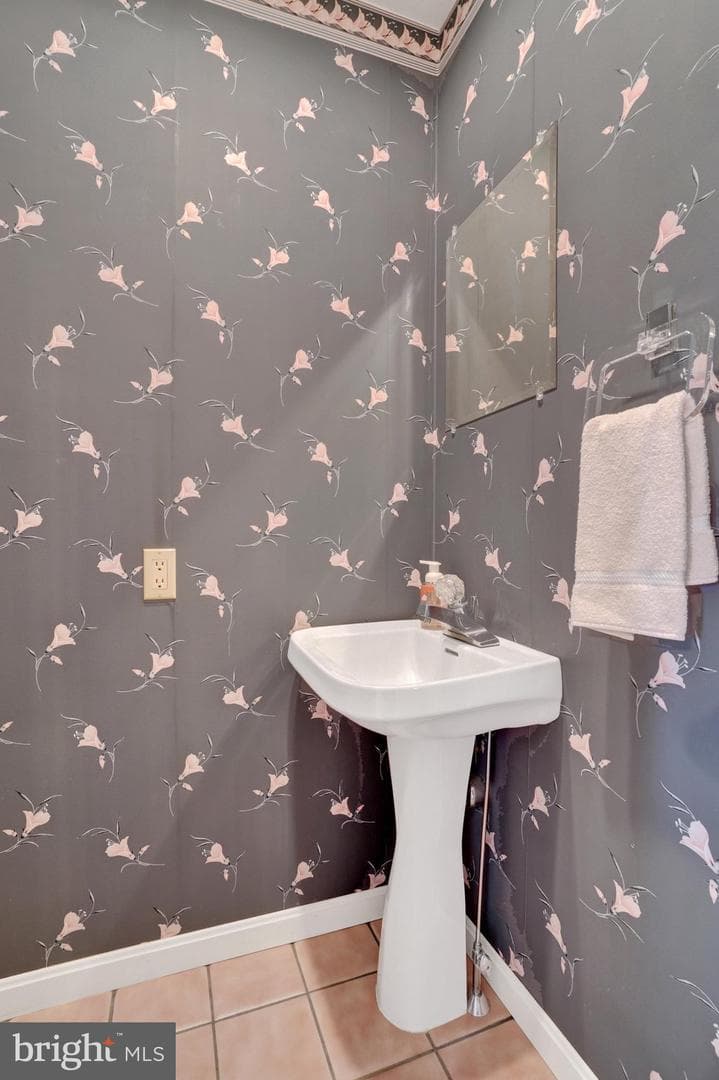 110 Catherine Court photo 15