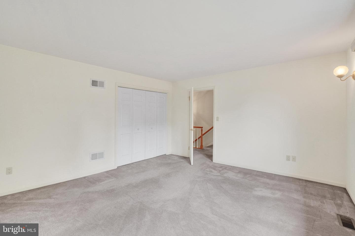 110 Catherine Court photo 24