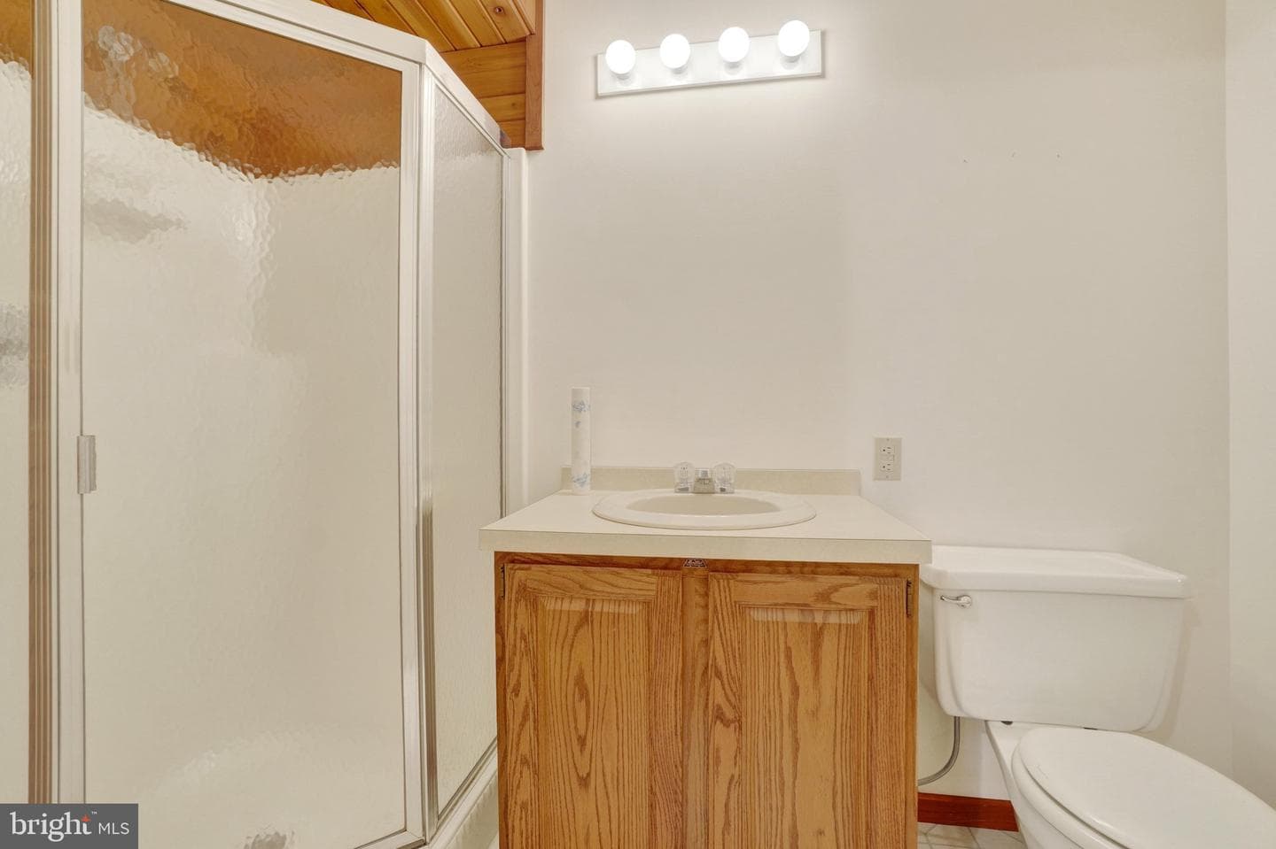 110 Catherine Court photo 30