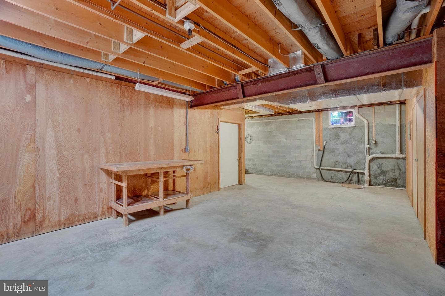 110 Catherine Court photo 31
