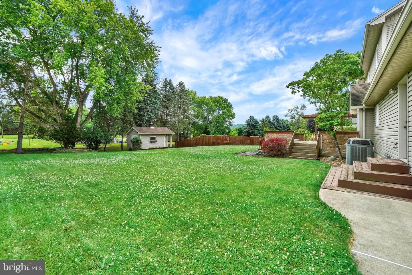 110 Catherine Court photo 35