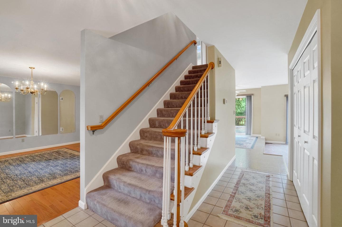 110 Catherine Court photo 4
