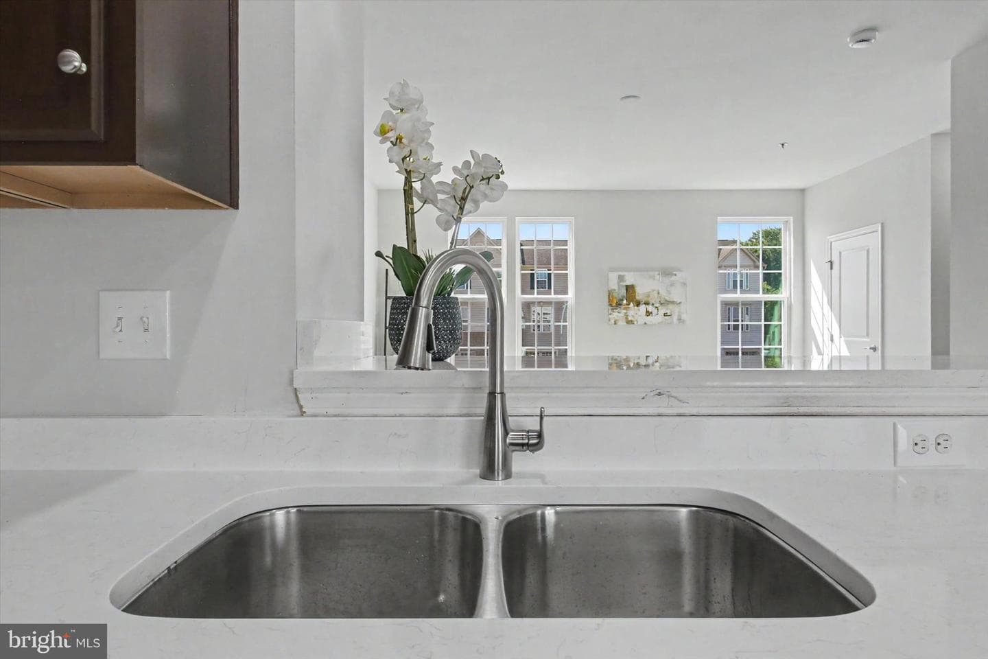 414 Charles Avenue photo 10