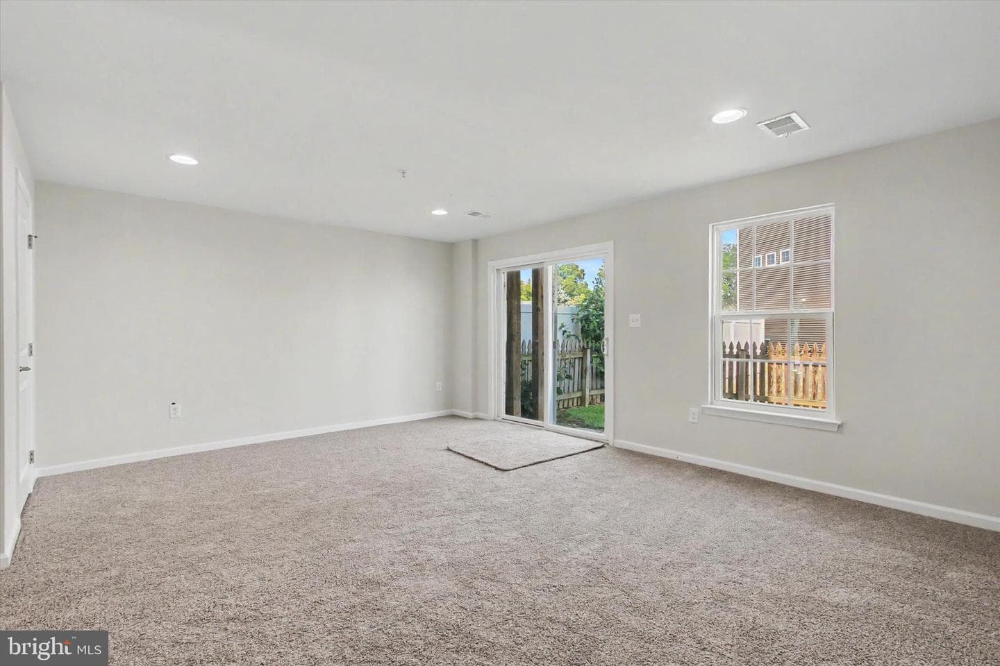 414 Charles Avenue photo 23