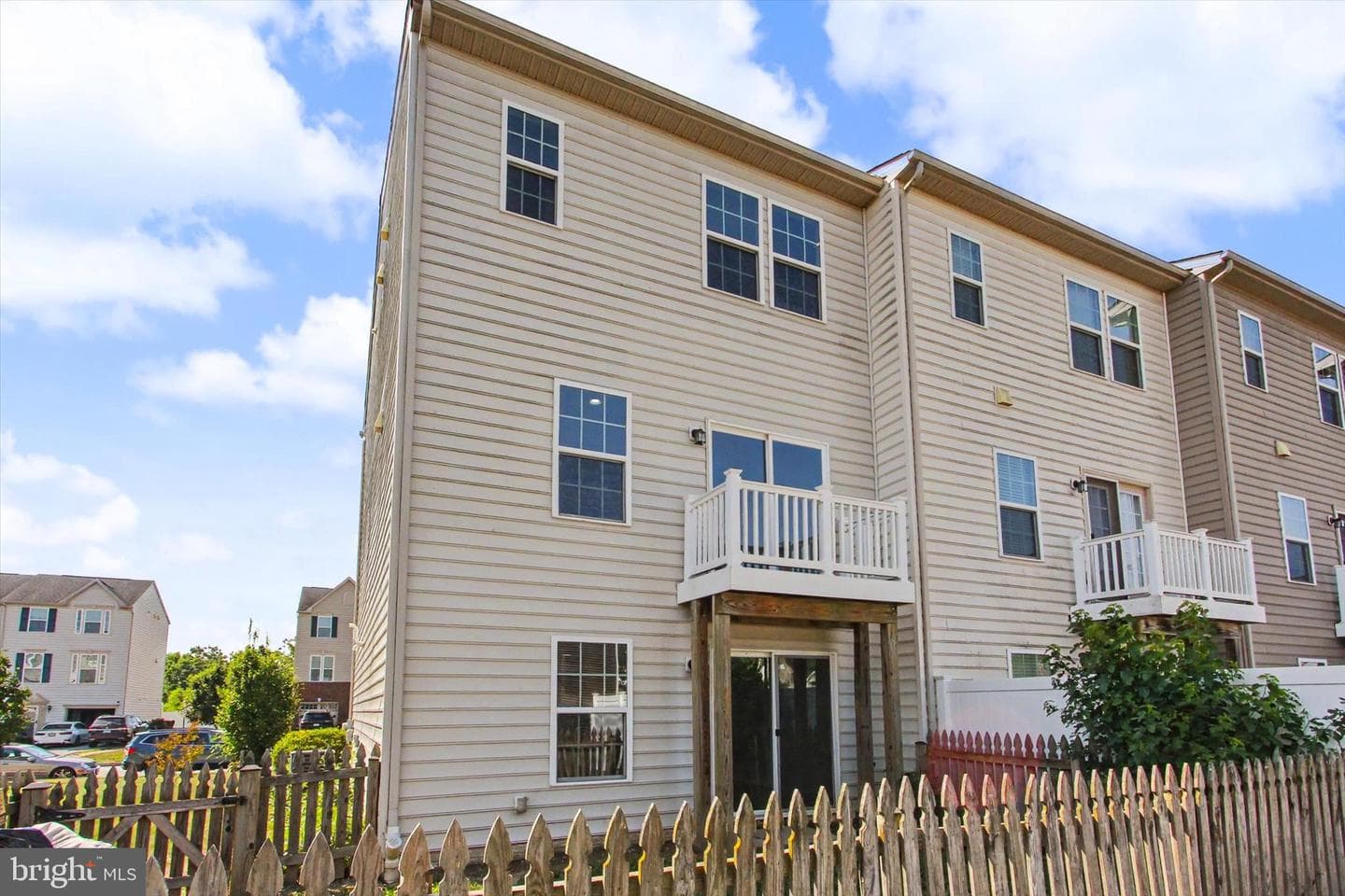 414 Charles Avenue photo 26