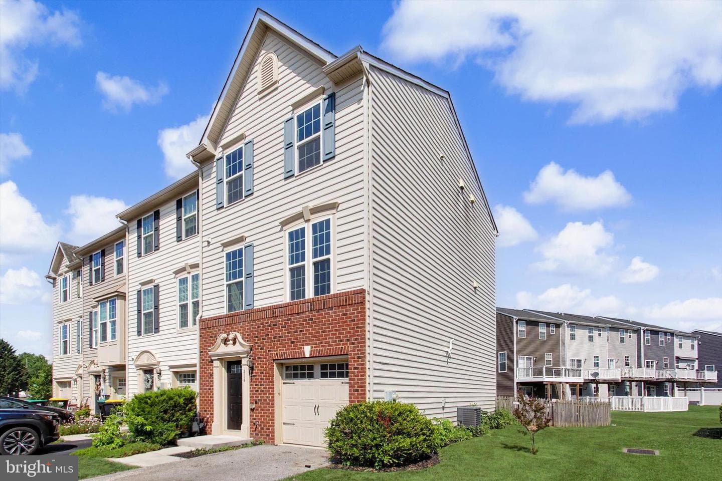 414 Charles Avenue photo 28