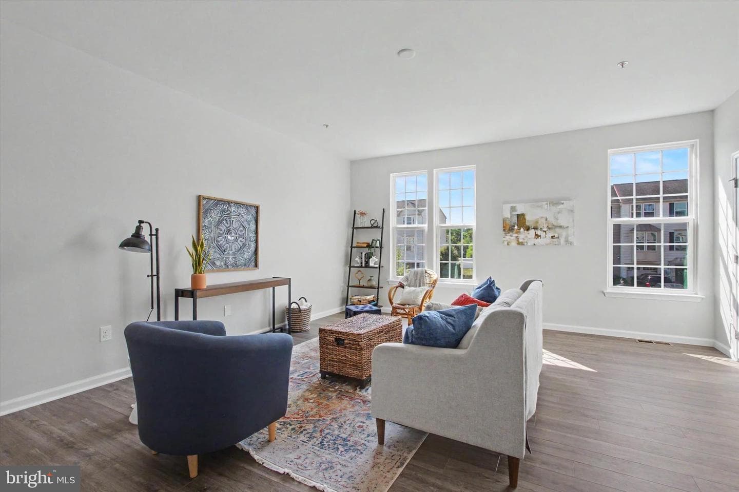 414 Charles Avenue photo 4