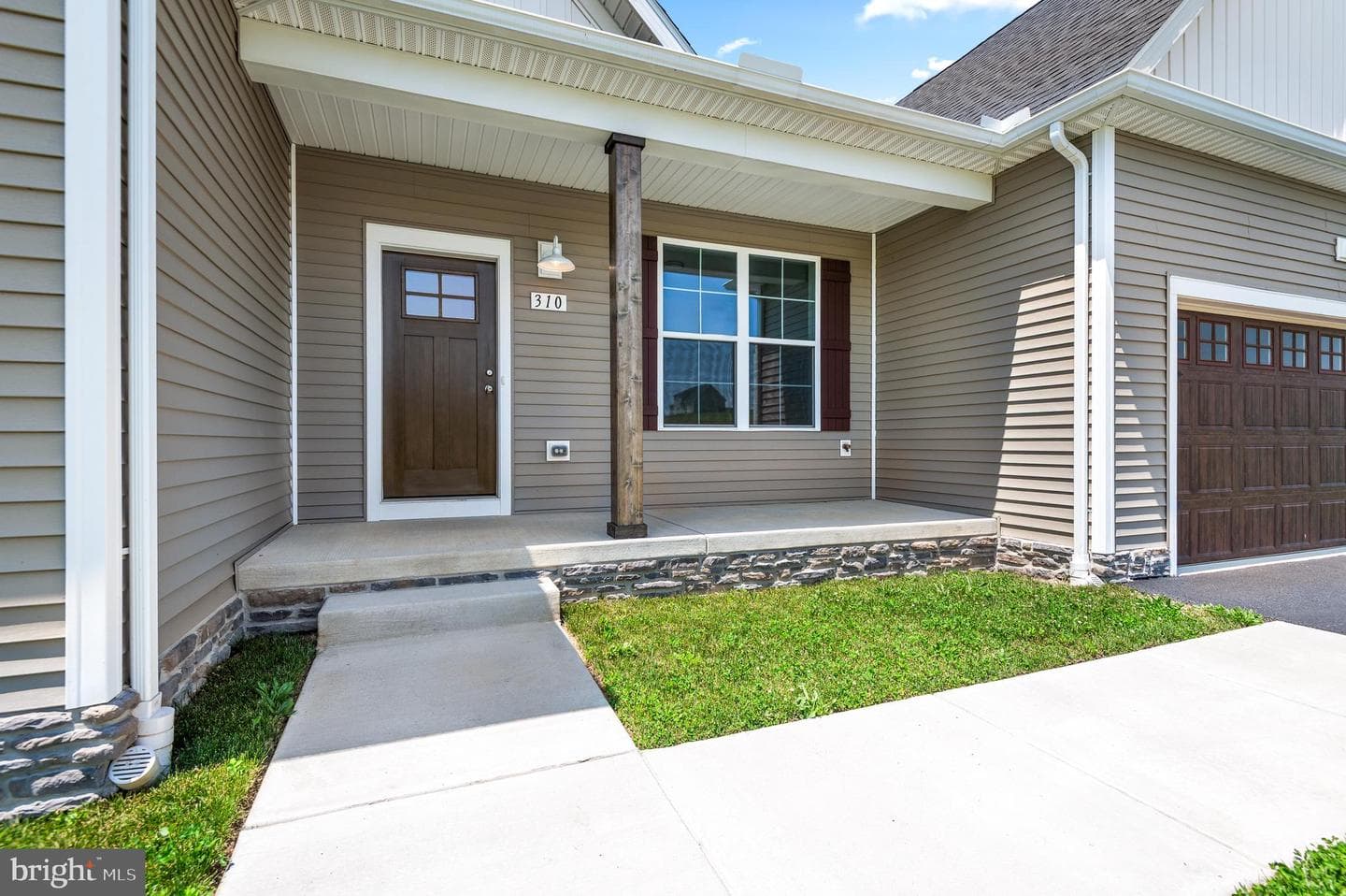 310 Steeple View Drive photo 4