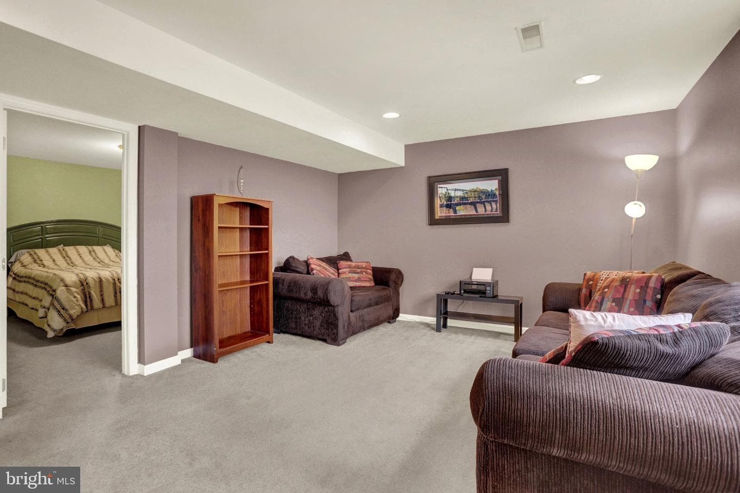 415 Clover Street photo 28