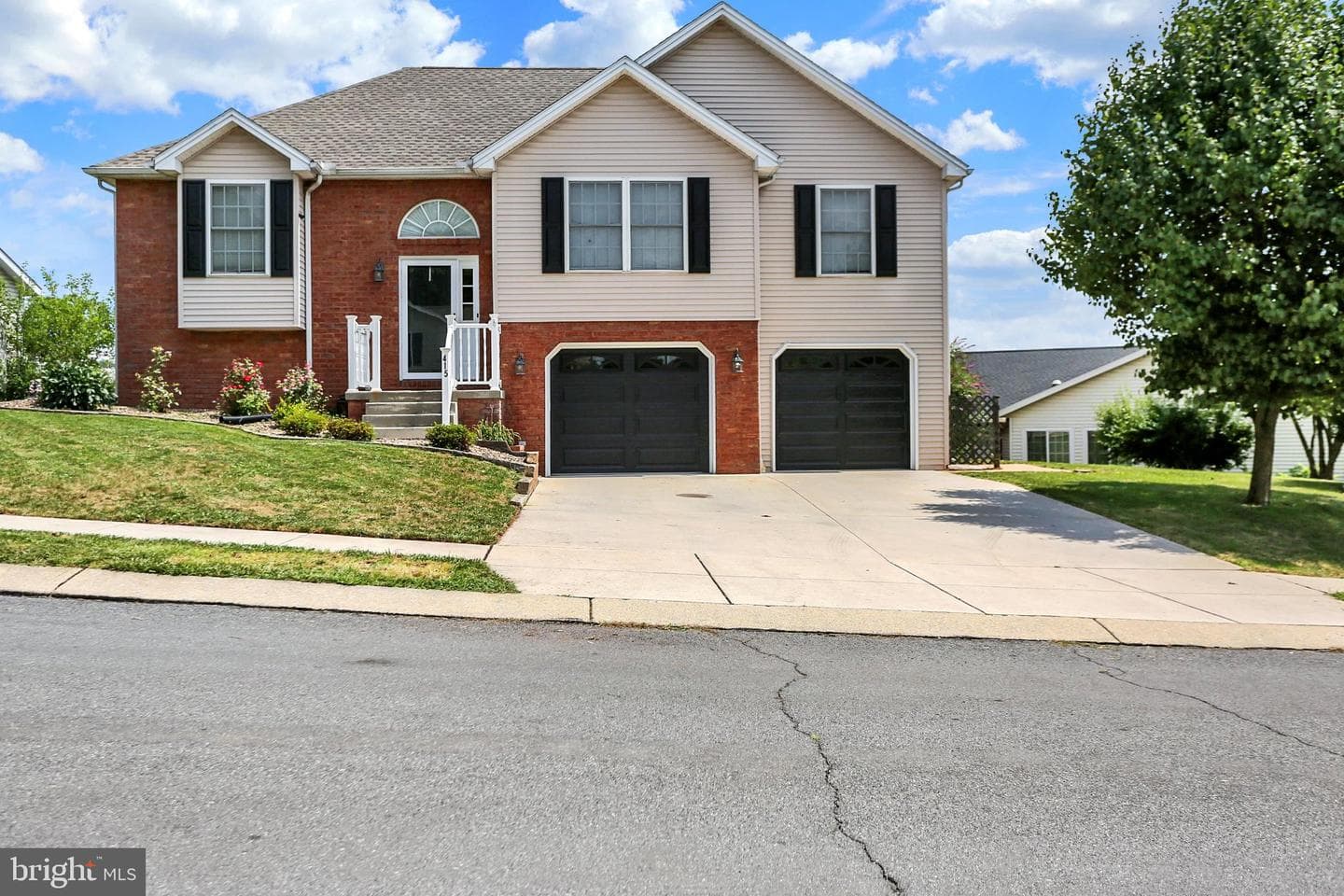 415 Clover Street photo 3
