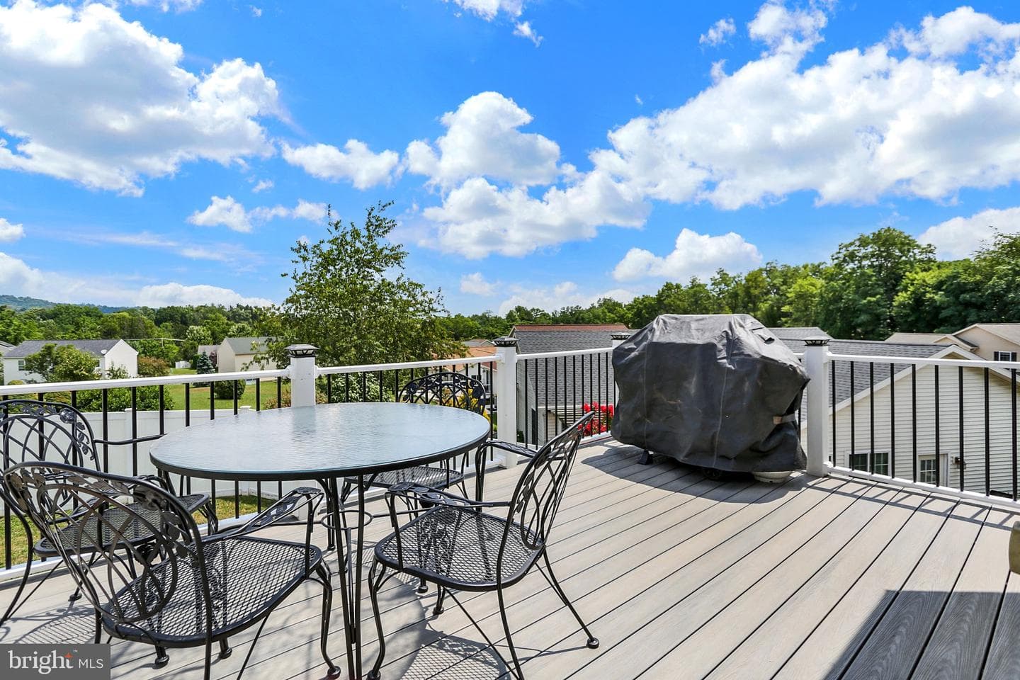 415 Clover Street photo 37
