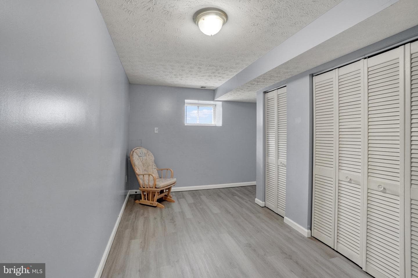 118 Charles Avenue photo 31