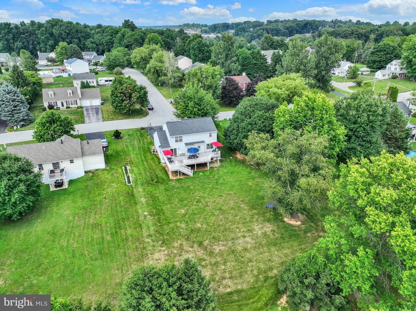 118 Charles Avenue photo 44