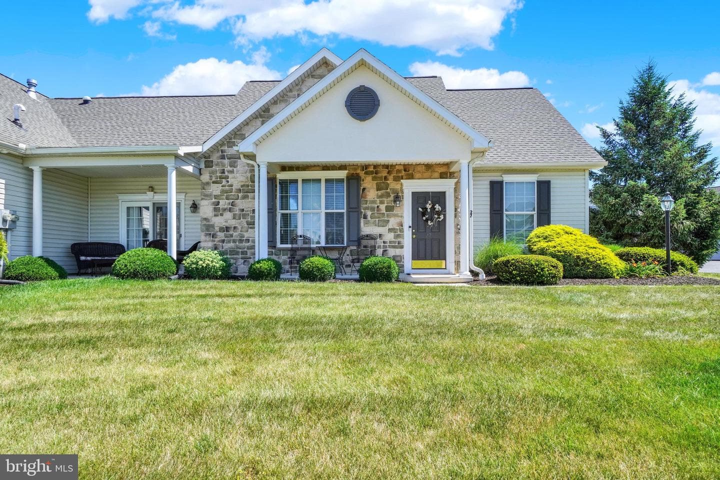 27 S Alpine Drive #22b, York