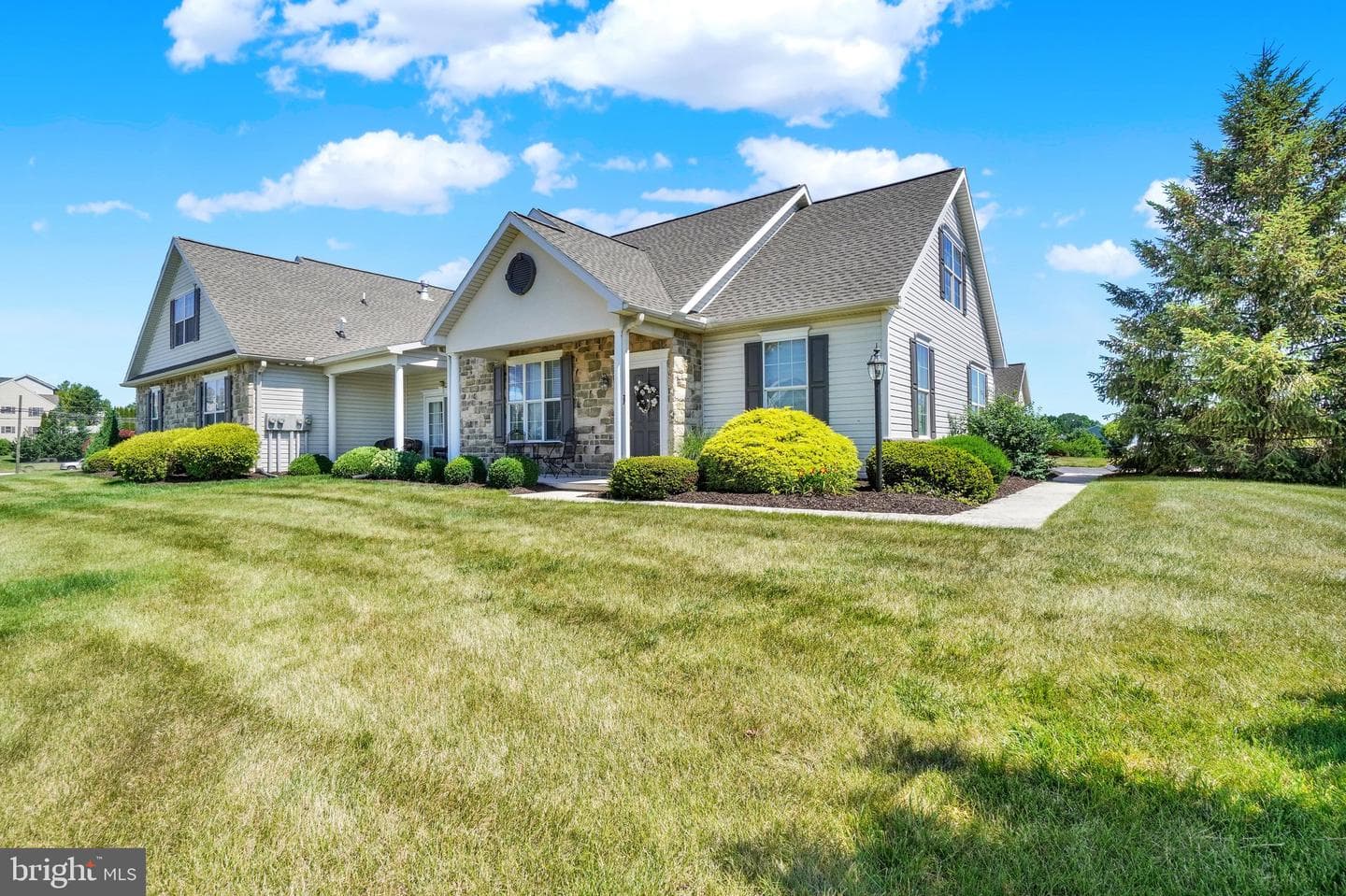 27 S Alpine Drive #22b, York