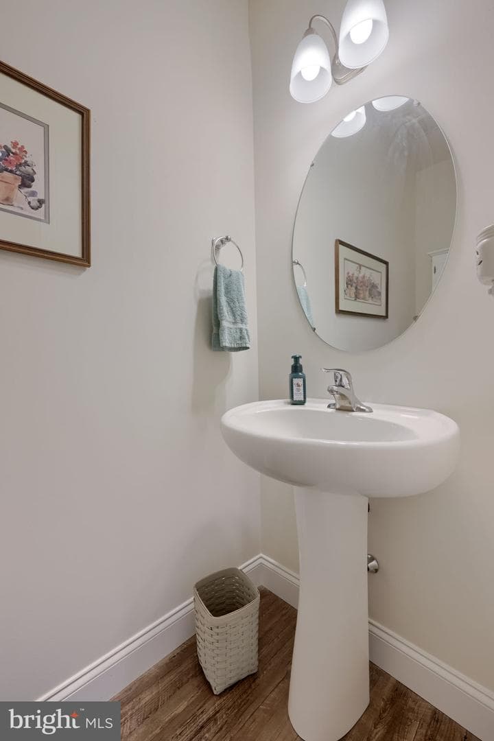 390 Taylor Drive photo 18