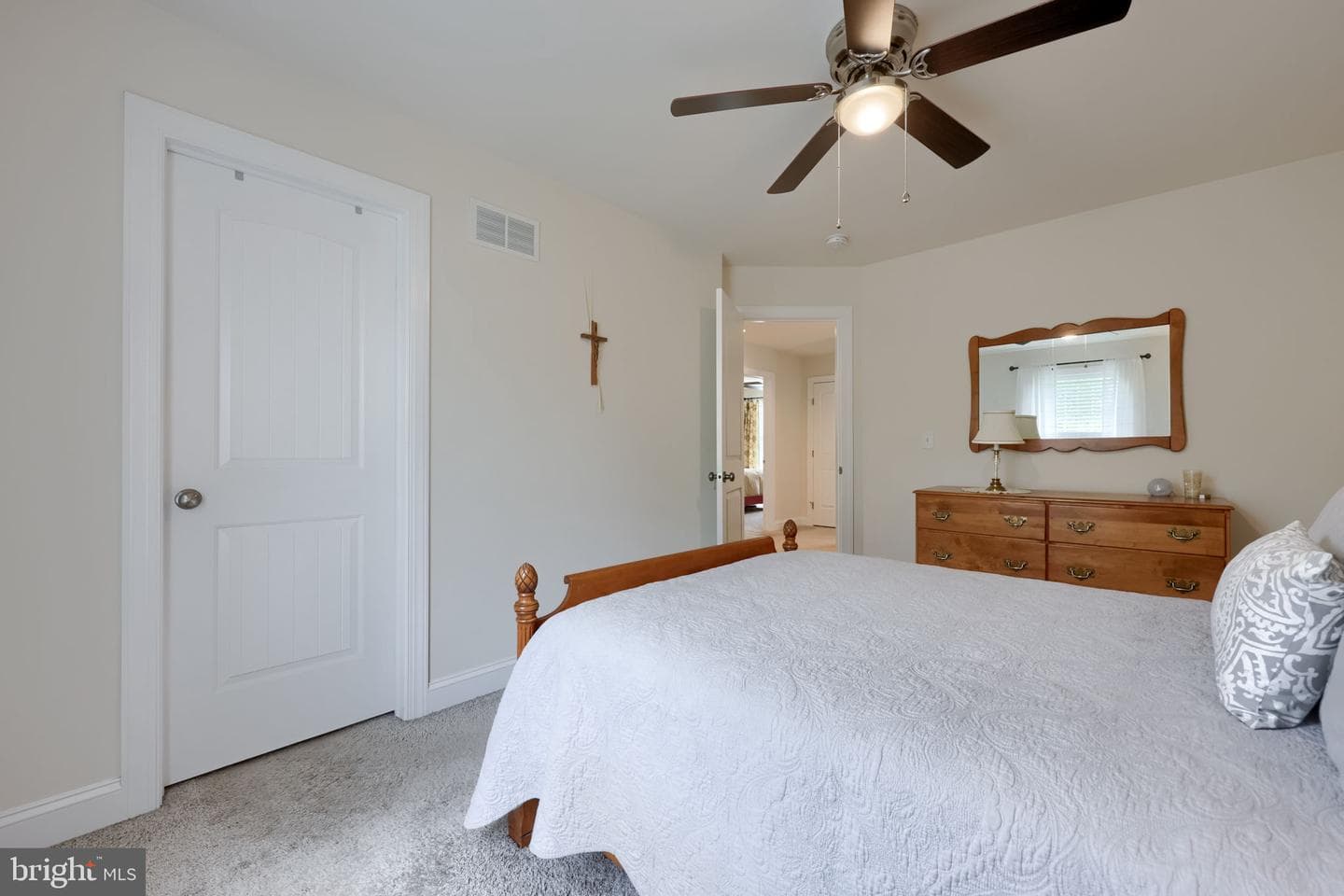 390 Taylor Drive photo 24