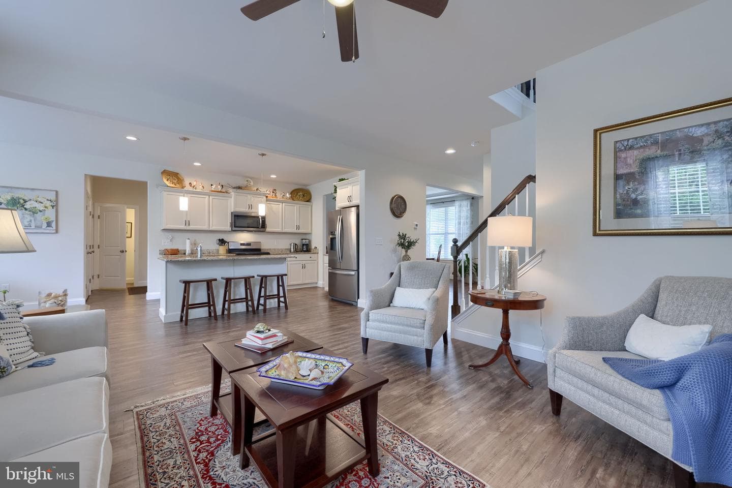 390 Taylor Drive photo 3