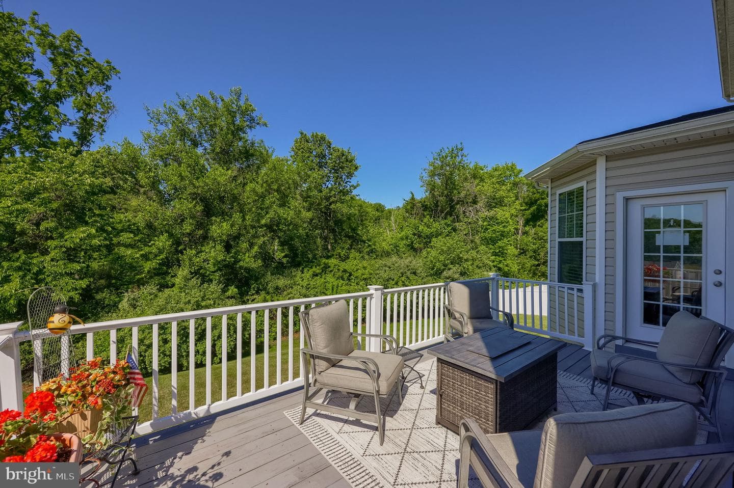 390 Taylor Drive photo 32