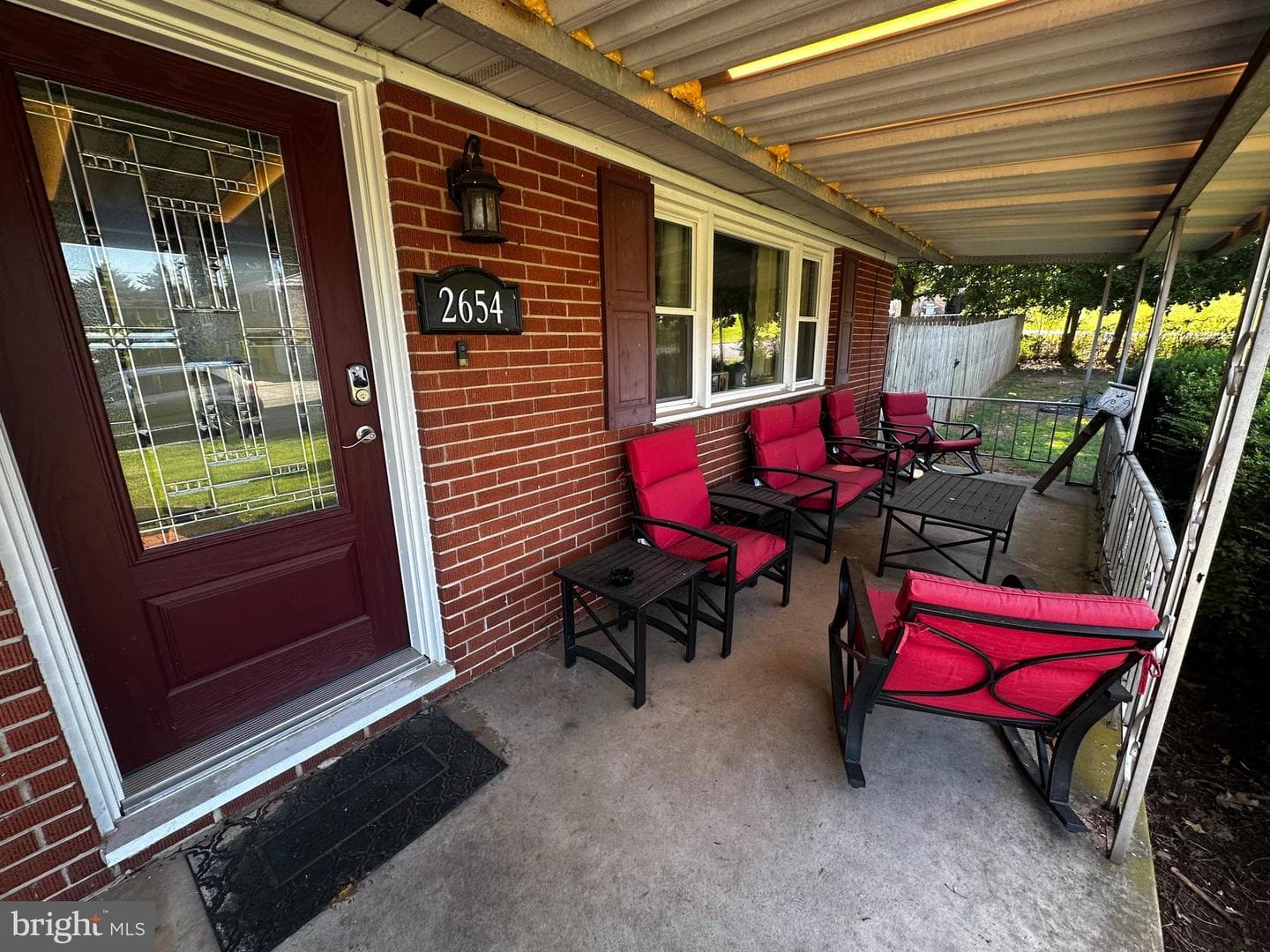 2654 Grandview Avenue photo 2