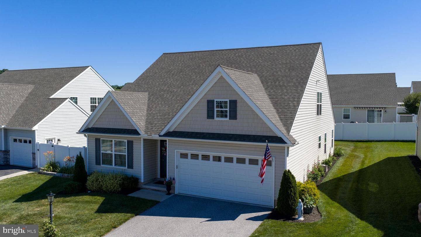 235 Dylan Drive photo 32