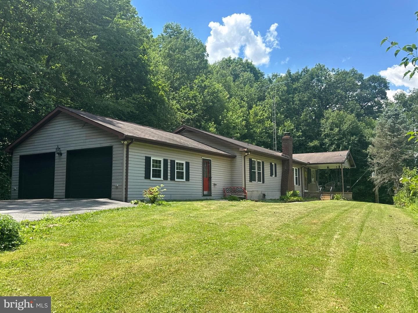 7426 Spring Road, Seven Valleys