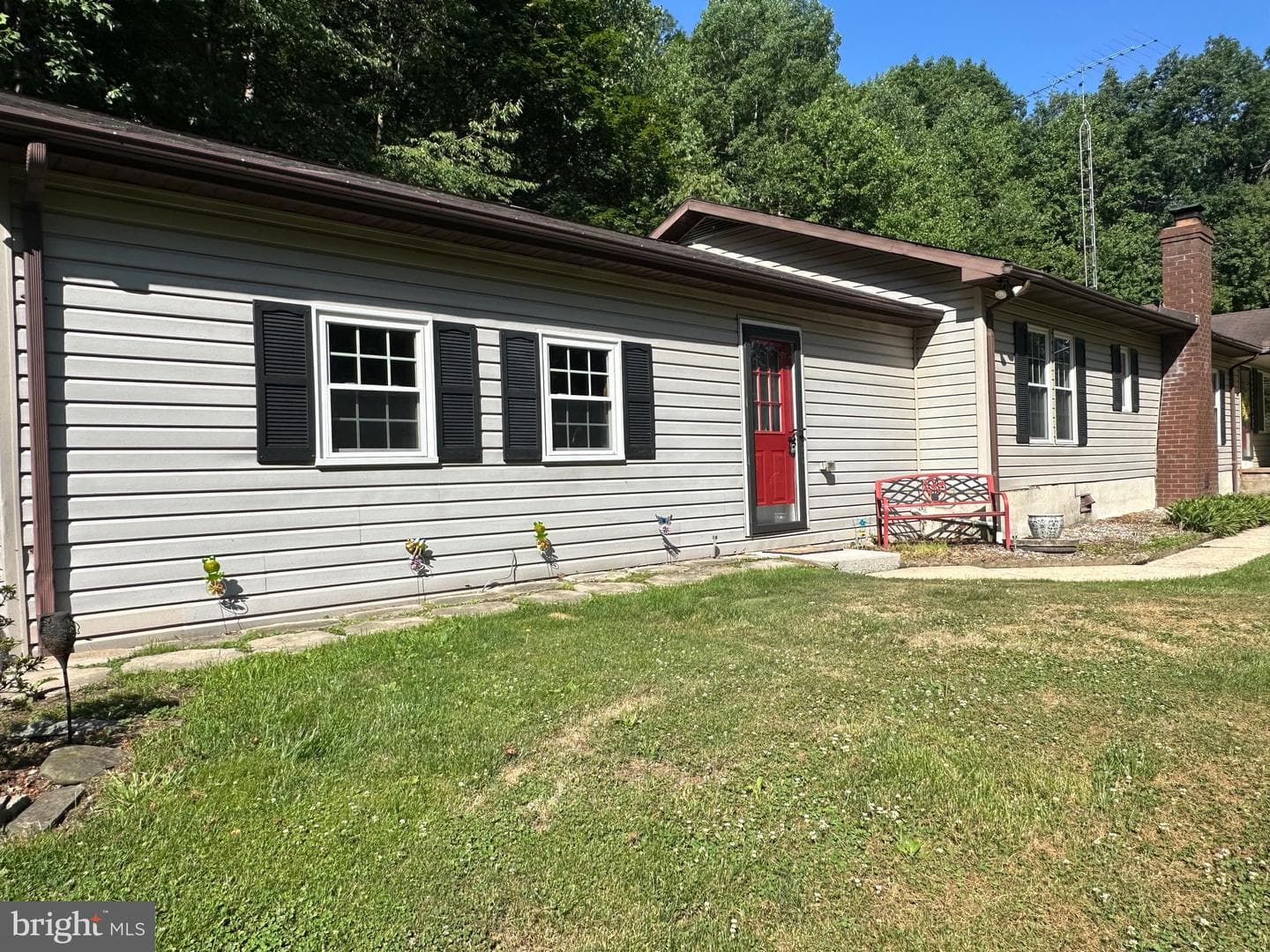 7426 Spring Road, Seven Valleys