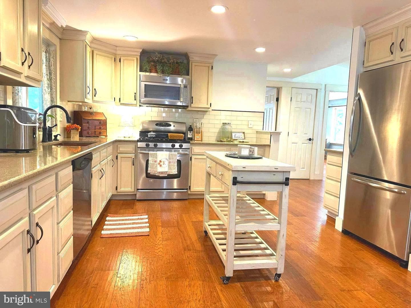 7426 Spring Road photo 5