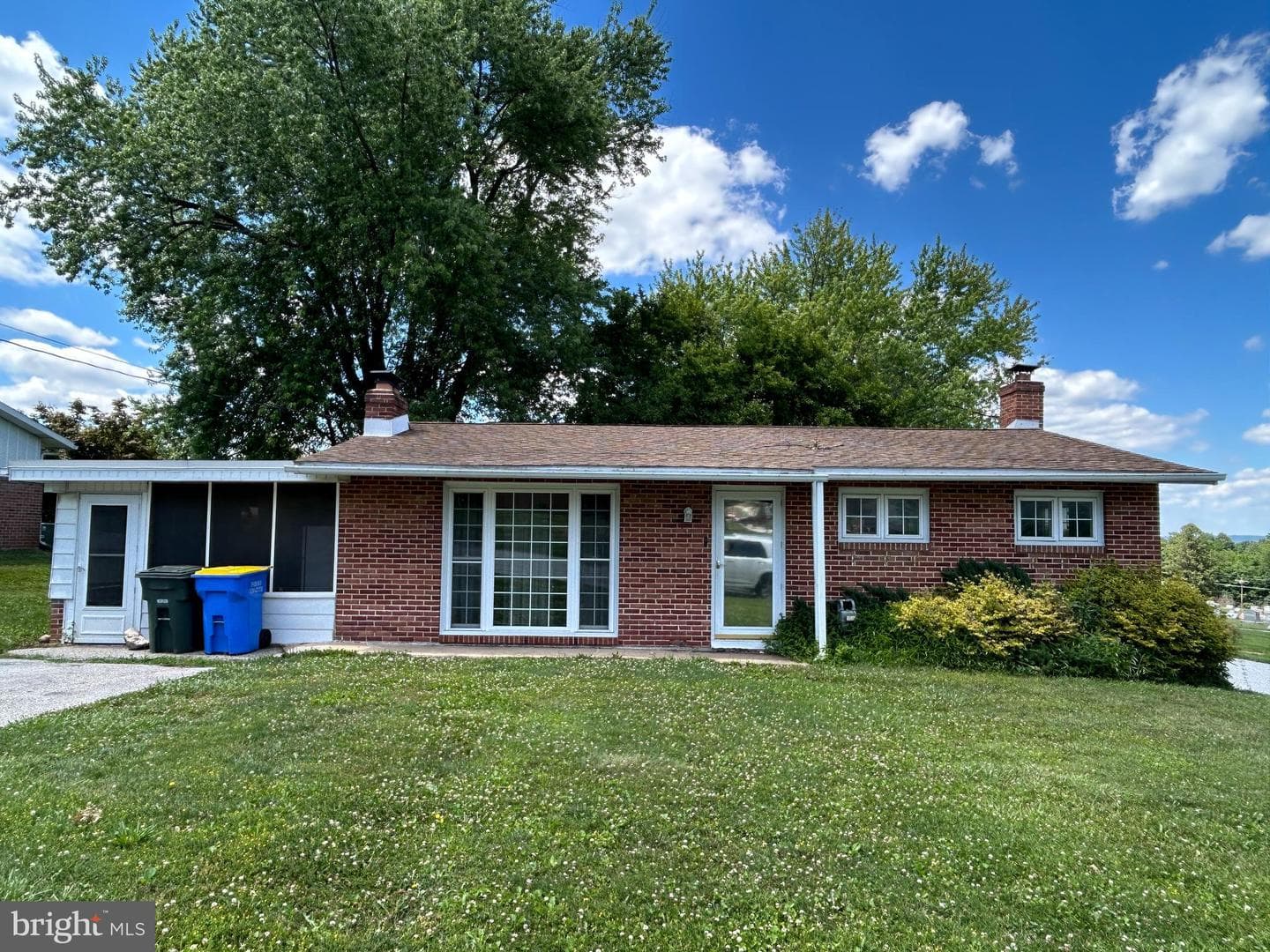 39 E Crestlyn Drive