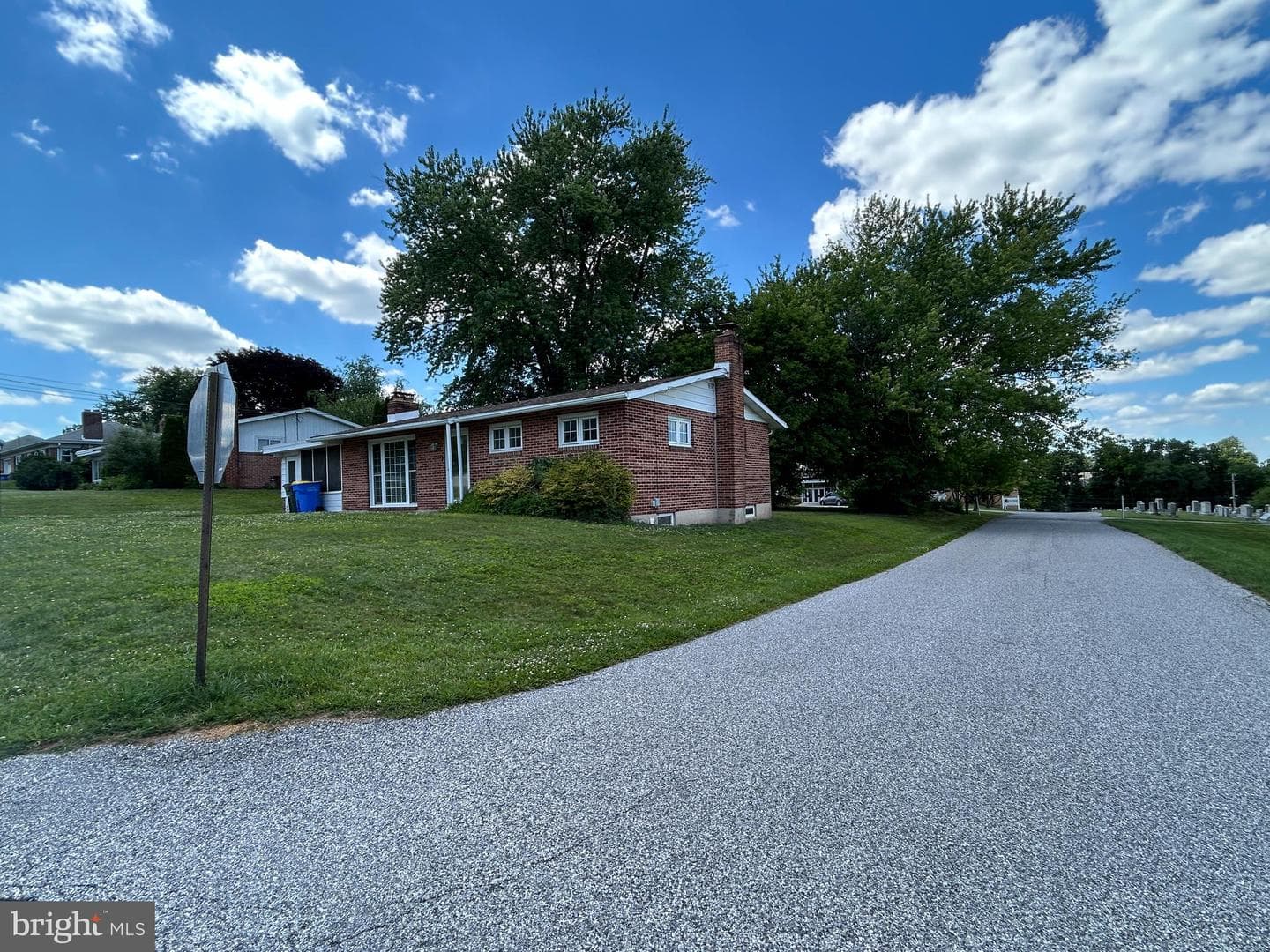 39 E Crestlyn Drive photo 22