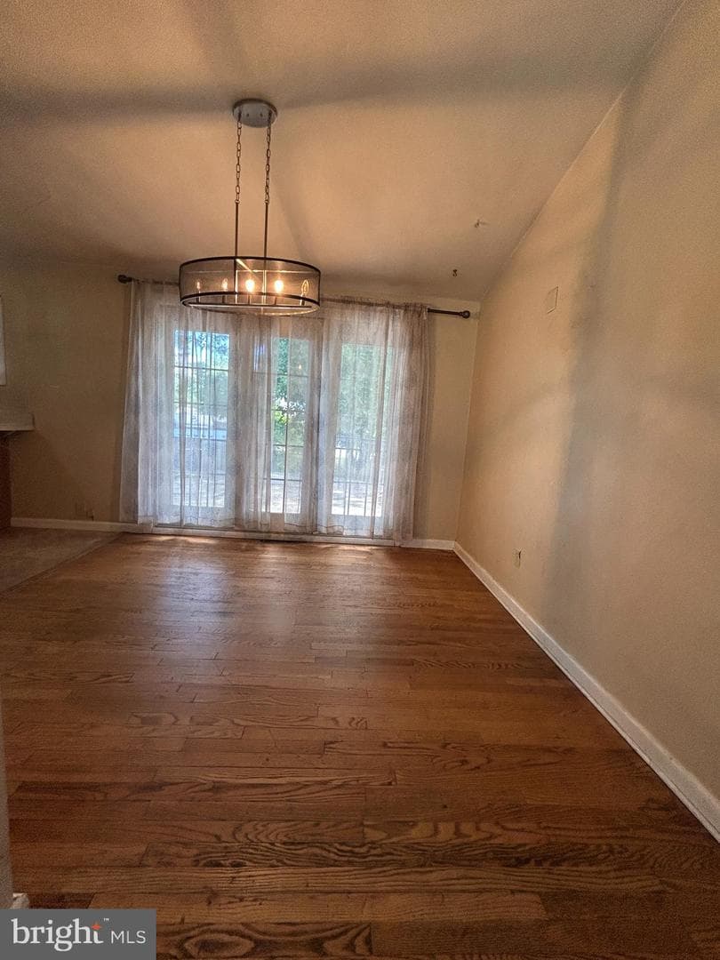 39 E Crestlyn Drive photo 4