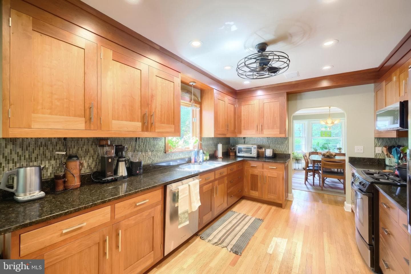 136 Rathton Road photo 22