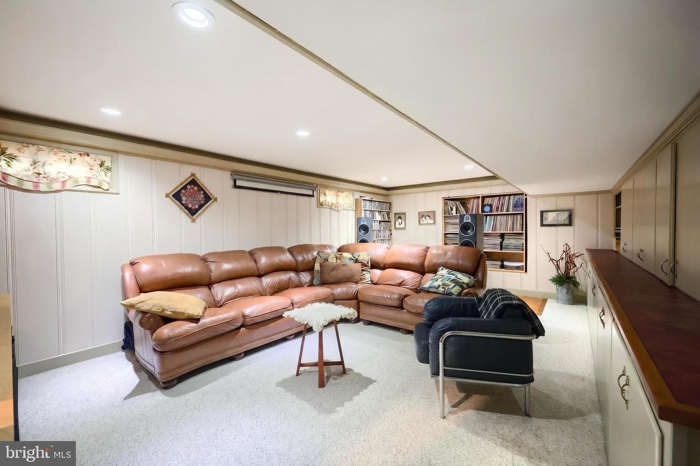 136 Rathton Road photo 40