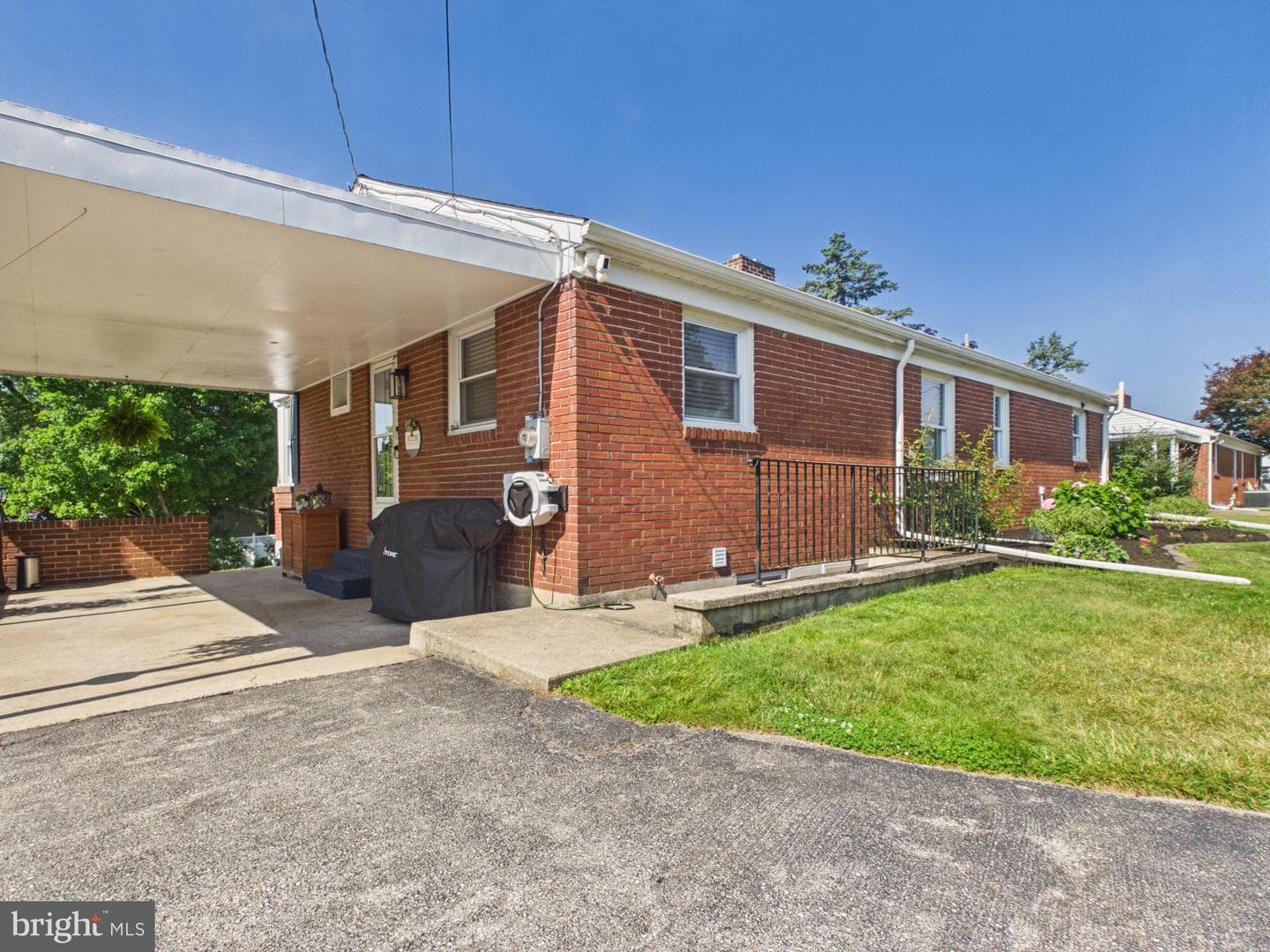 1811 Hayward Road photo 4