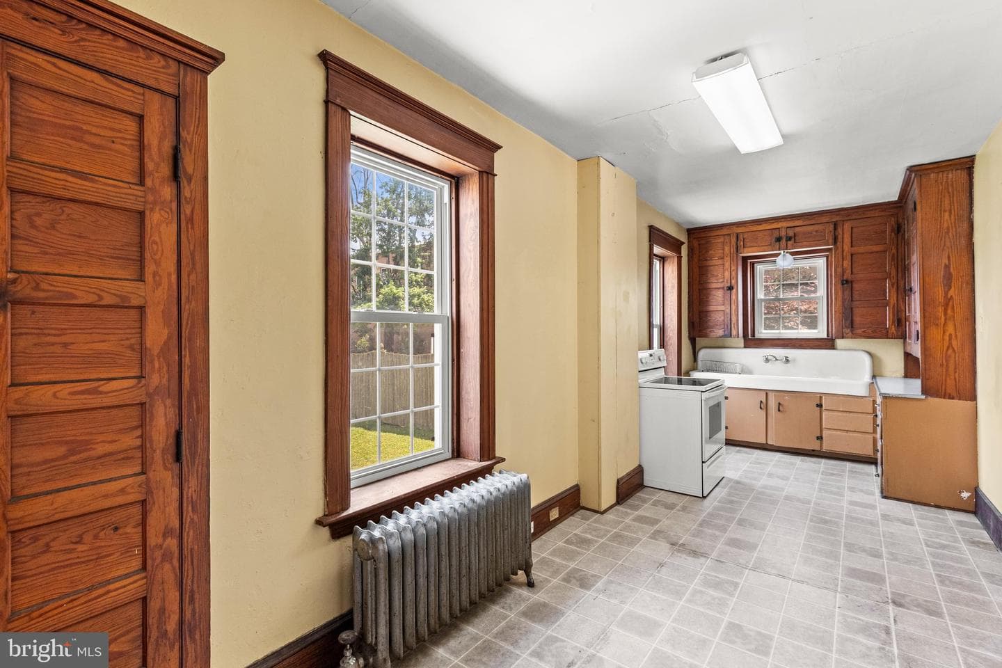 228 Baltimore Street photo 20