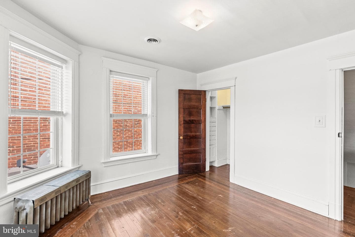 228 Baltimore Street photo 32