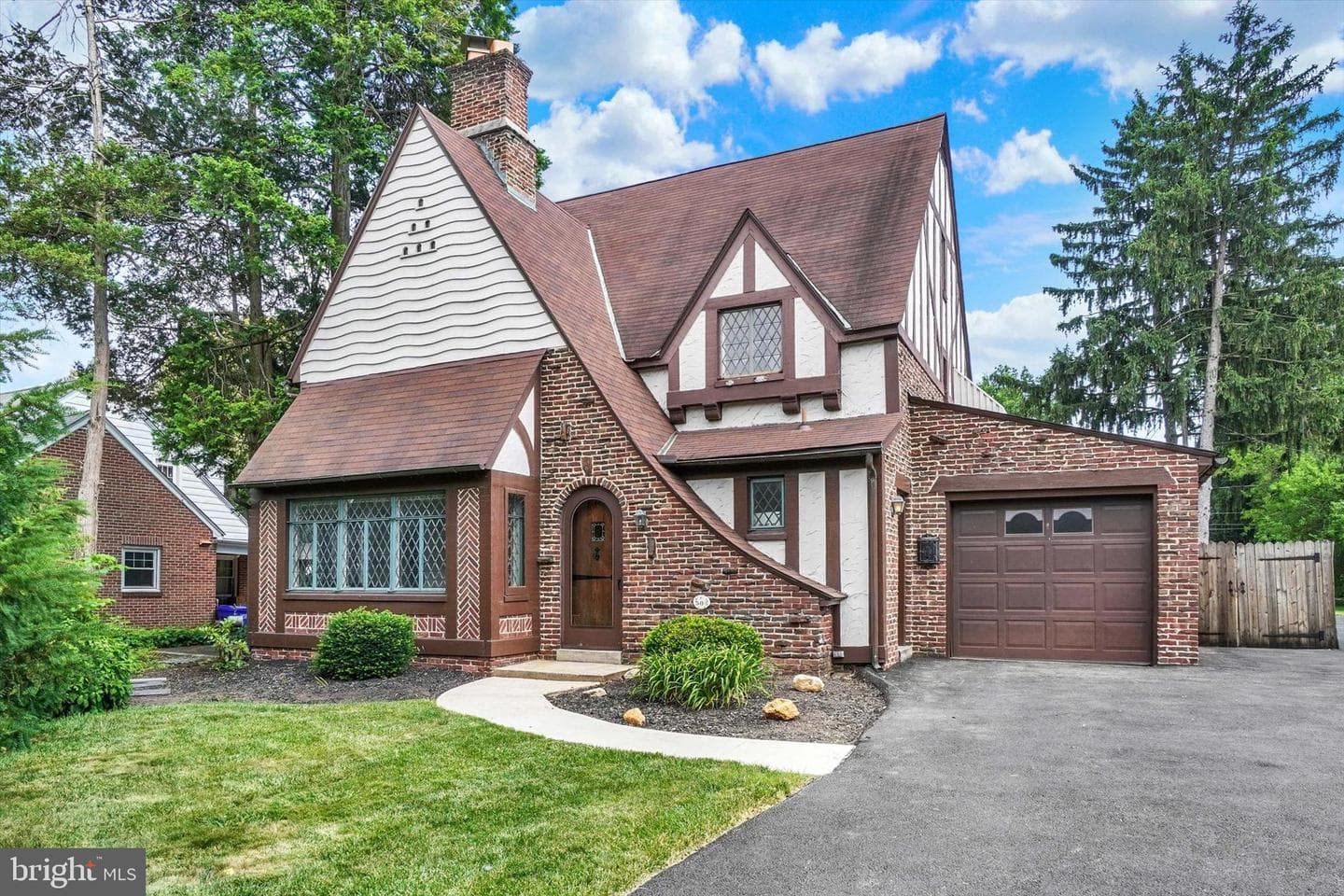 306 Elmwood Boulevard, York