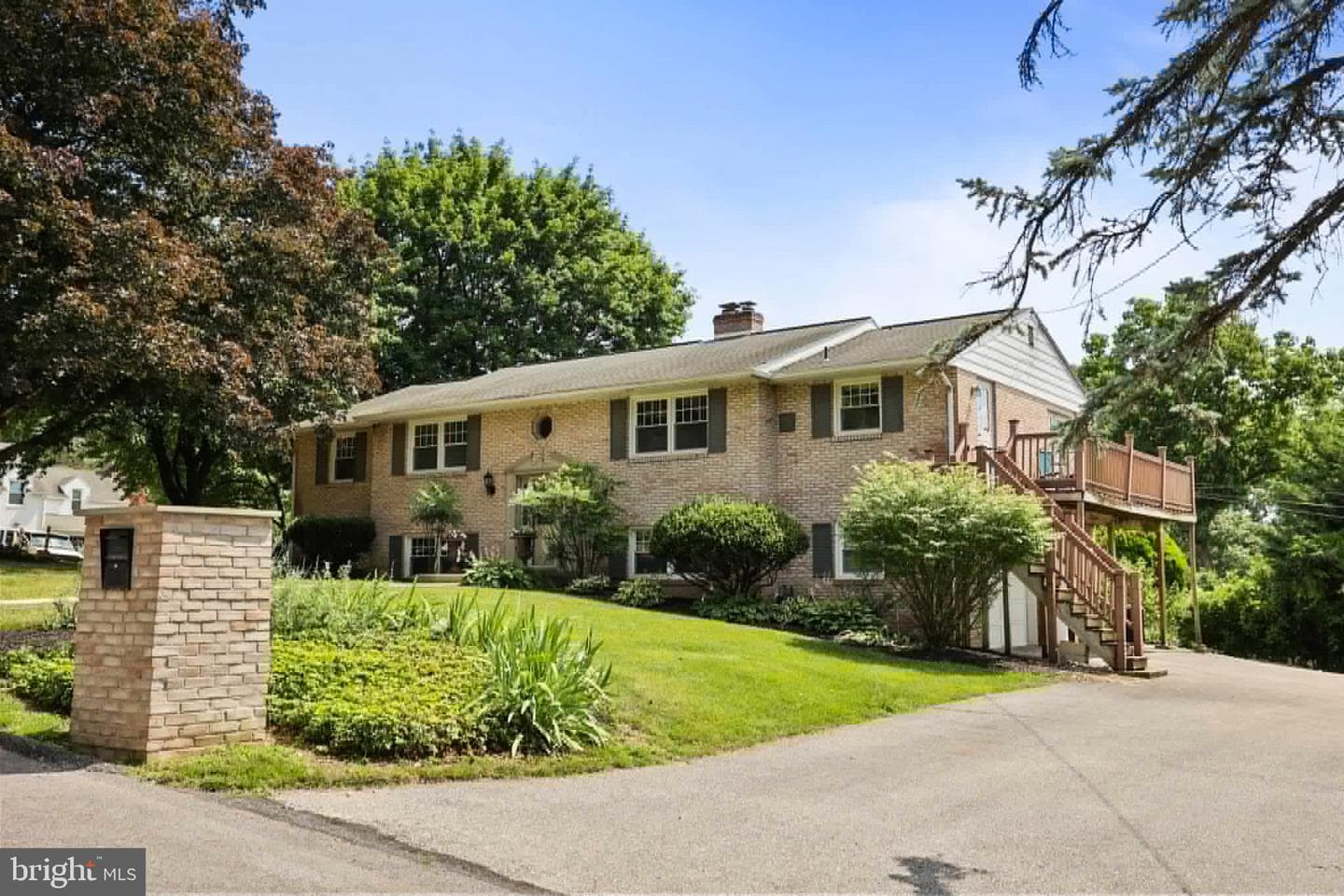 1390 Arlington Rd, York