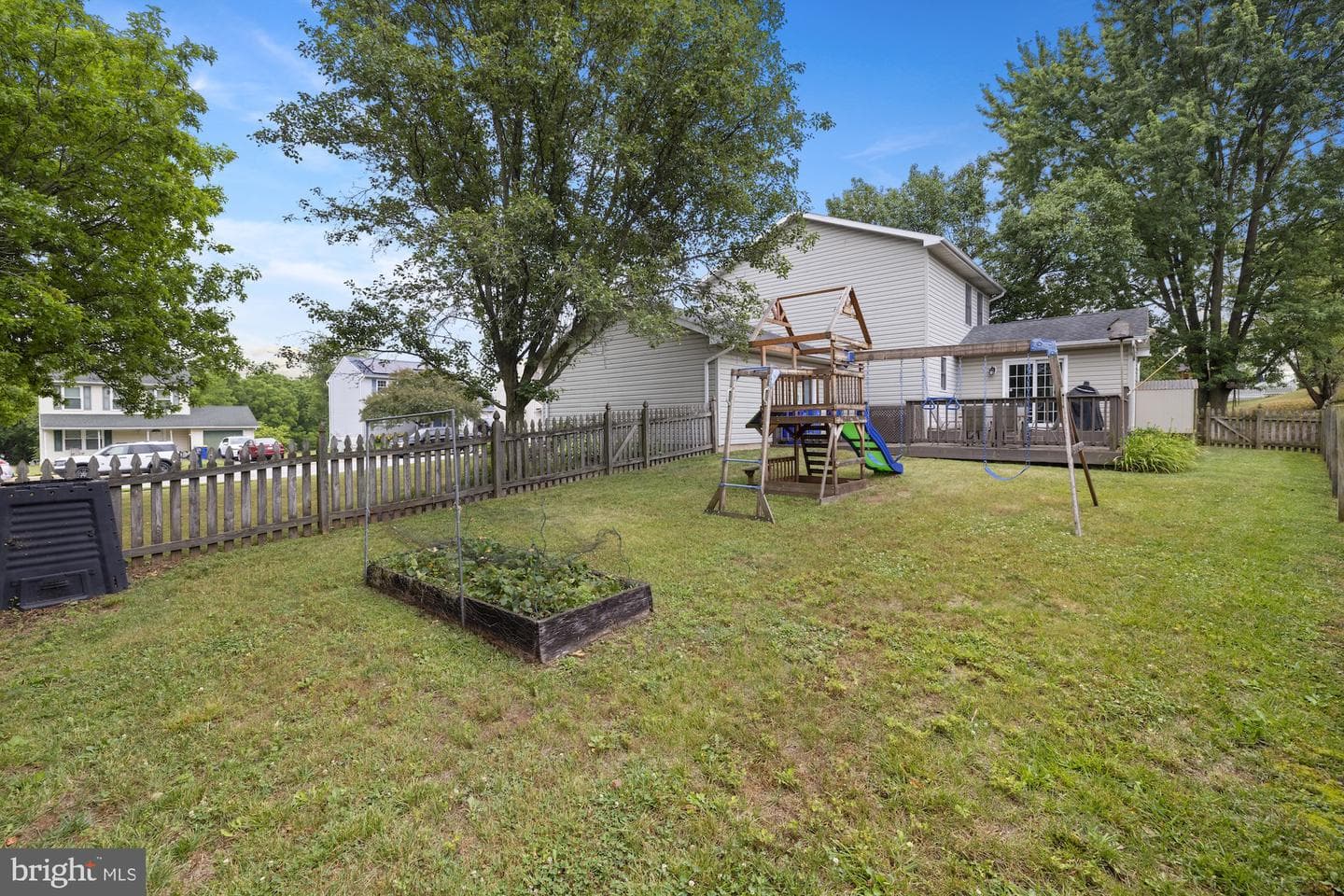 2904 Village Square Drive photo 40