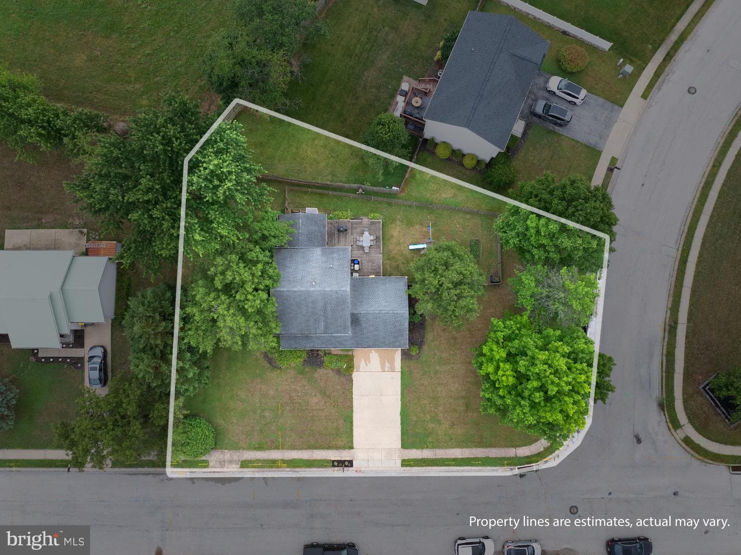 2904 Village Square Drive photo 42