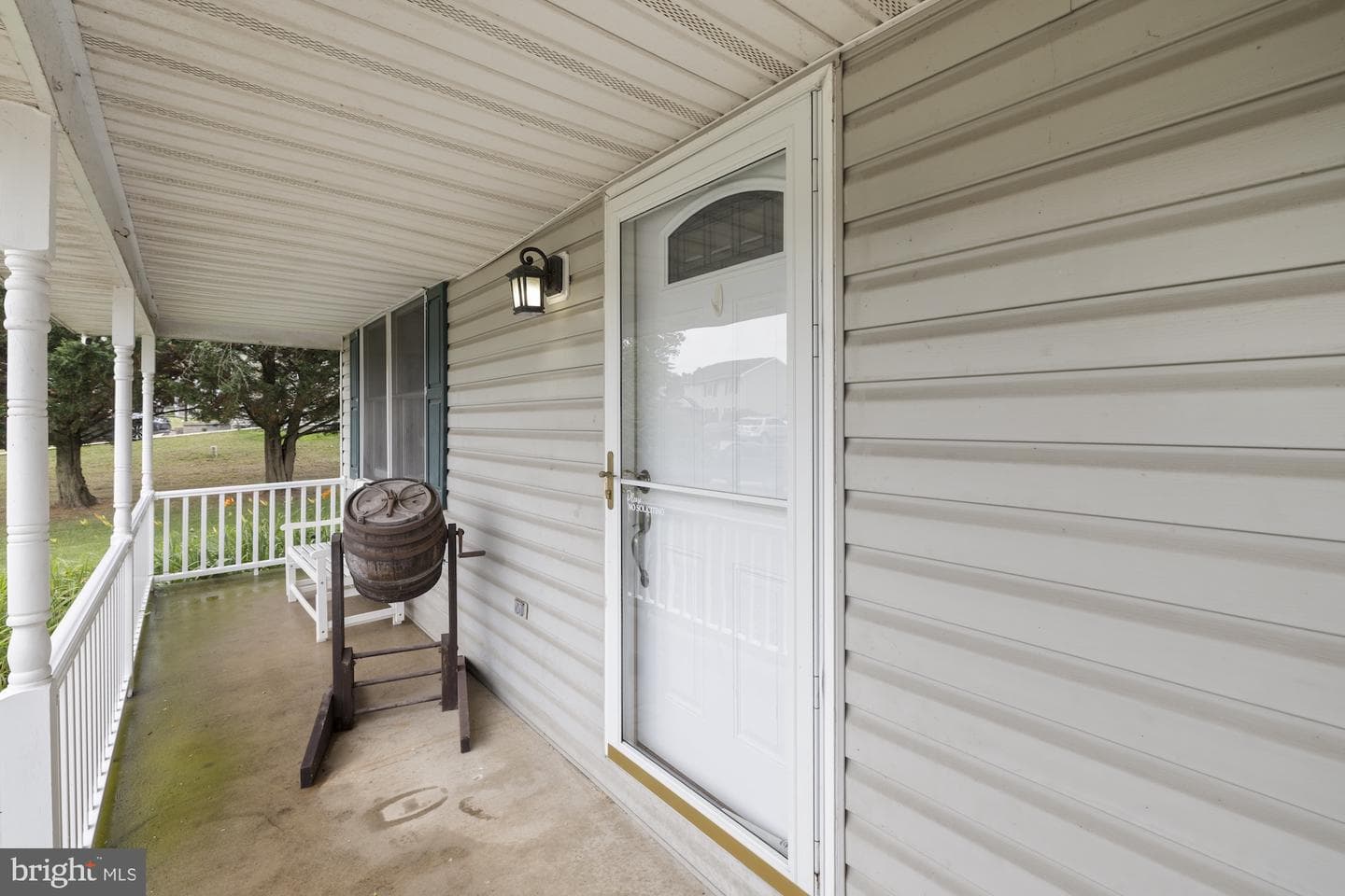 2904 Village Square Drive photo 8