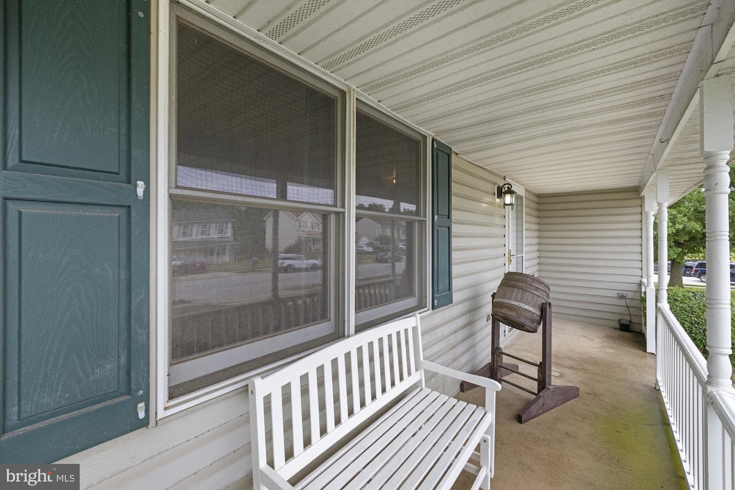 2904 Village Square Drive photo 9