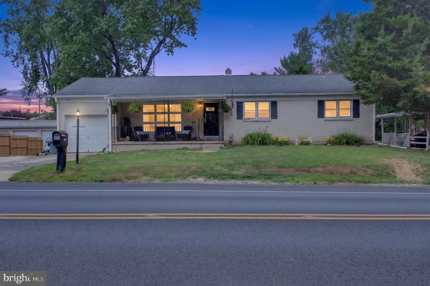 2095 Church Rd, York