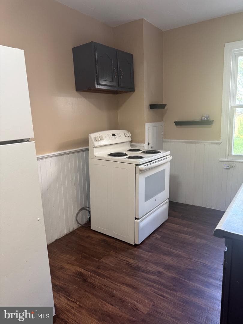 142 N Newberry Street photo 11