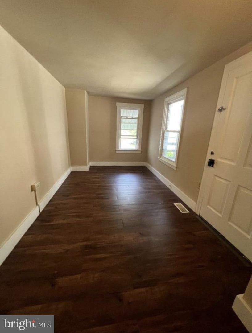 142 N Newberry Street photo 4